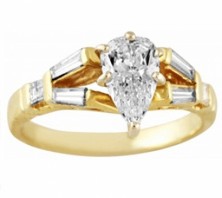 pear shape diamond ring