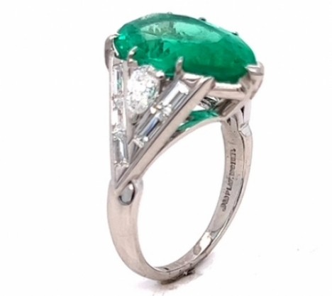 Rings | Extremely Rare and Brilliant Emerald Ring